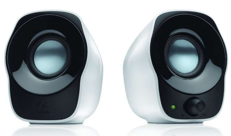 Logitech Z120 Altavoces USB 2.0 1.2W - Tamaño Compacto - Entrada Jack 3.5mm - Color Blanco/Negro