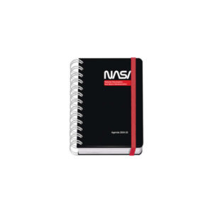 Dohe NASA Agenda Escolar Espiral Wire?o A6 - Dia Pagina - Papel 80g/m2 - Cubierta de Carton Plastificado - Cierre con Goma Elastica