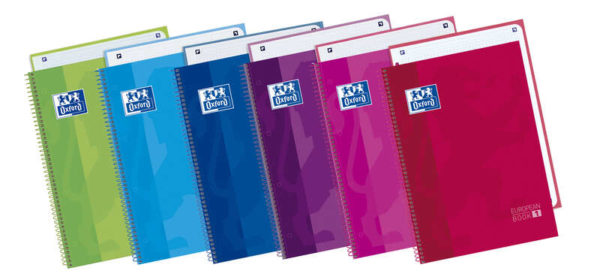 Oxford School Classic Europeanbook 1 A4+ Tapa Extradura - Cuaderno de Tamaño A4+ - Tapa Resistente de Extradura - 80 Hojas Cuadriculadas 5x5